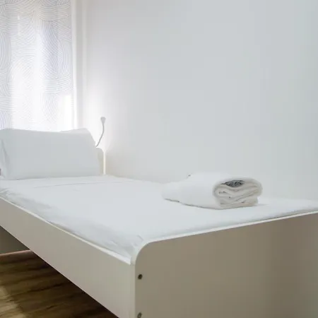 Umberto Center Appartments 公寓